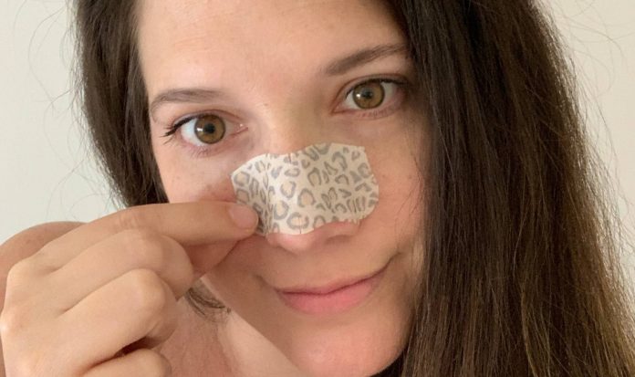 How-to-remove-blackheads-from-your-nose-Hero-scd-092420 How to get rid of blackheads on nose