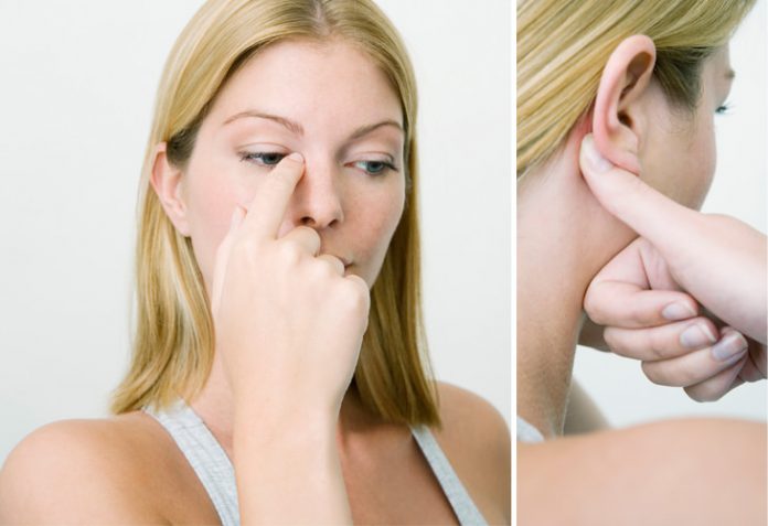 b8d4888a-b8bd-4267-b975-299101f0df1d How to clear a blocked nose?